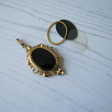 Cargar imagen en el visor de la galería, Vintage 1930s Rolled Gold & Onyx Hidden Locket Pendant - MercyMadge