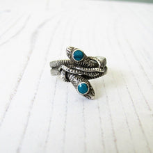 Charger l'image dans la galerie, Antique Turquoise & Silver Double Snake Ring - MercyMadge