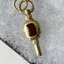 Carica l'immagine nel visualizzatore di Gallery, Antique 15ct Gold Watch Key Fob