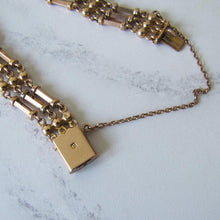 Carica l'immagine nel visualizzatore di Gallery, Antique 15ct Rose Gold Gate Bracelet