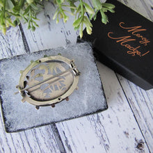 Cargar imagen en el visor de la galería, Victorian Aesthetic Sterling Silver Brooch