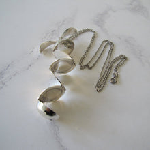 Cargar imagen en el visor de la galería, Sterling Silver Pendant Ball Locket & Chain - MercyMadge