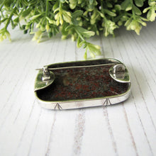 Charger l'image dans la galerie, Antique Scottish Silver & Jasper Brooch