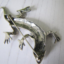 Cargar imagen en el visor de la galería, Vintage Sterling Silver Lizard Brooch, Mexico