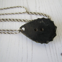 Charger l'image dans la galerie, Victorian Pressed Horn Mourning Pendant