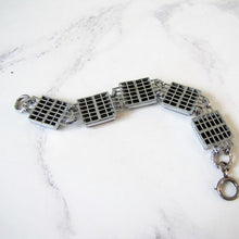 Cargar imagen en el visor de la galería, Art Deco Carnelian Carved Intaglio Silver Bracelet