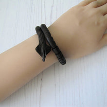 Charger l'image dans la galerie, Antique Chinese Carved Victorian Snake Bracelet. Rare Black Nut Wood Articulated Coiled Cobra Bracelet With Silver Eyes.