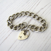 Charger l'image dans la galerie, Victorian Silver Curb Chain Bracelet, Heart Padlock Clasp - MercyMadge
