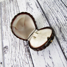 Cargar imagen en el visor de la galería, 3 Art Deco Wedding & Engagement Ring Boxes - MercyMadge