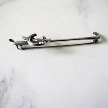 Charger l'image dans la galerie, Antique Victorian Silver Horseshoe, Fox & Crop Stock Pin