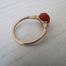 Carica l'immagine nel visualizzatore di Gallery, Antique 14ct Gold Red Coral Ring - MercyMadge
