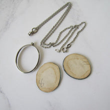 Charger l'image dans la galerie, Edwardian Sterling Silver Antique Photo Locket