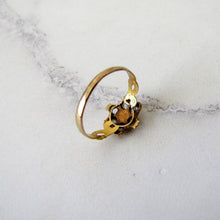 Charger l'image dans la galerie, Georgian 15ct Gold & Topaz Flower Ring