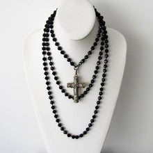 Charger l'image dans la galerie, Antique Victorian 60 Inch Guard Chain Jet Necklace