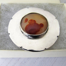 Charger l'image dans la galerie, Art Nouveau Sterling Silver Agate Brooch - MercyMadge