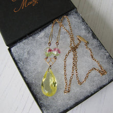 Charger l'image dans la galerie, Art Deco Iris Glass Lavalier Pendant Necklace - MercyMadge