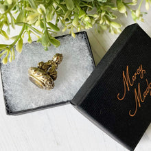 Load image into Gallery viewer, Georgian 15ct Gold Intaglio Fob " To Live & Die For What I Love"