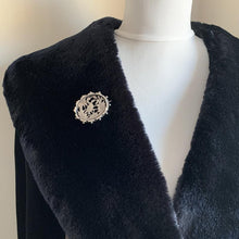 Cargar imagen en el visor de la galería, Victorian Aesthetic Sterling Silver Brooch