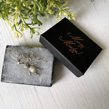 Cargar imagen en el visor de la galería, Vintage English Silver Articulated Teddy Bear Pendant & Chain