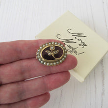 Cargar imagen en el visor de la galería, Antique 9ct Gold, Amethyst & Seed Pearl Tulip Brooch - MercyMadge