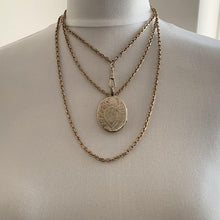 Charger l'image dans la galerie, Antique Solid 9ct Gold 56" Guard Chain With Dog Clip