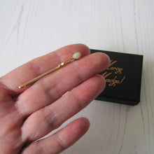 Charger l'image dans la galerie, Antique 9ct Rose Gold & Opal Stock Pin - MercyMadge