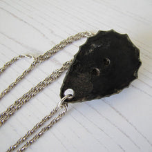 Charger l'image dans la galerie, Victorian Pressed Horn Mourning Pendant