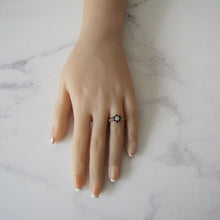 Charger l'image dans la galerie, Victorian Opal & Rose Gold Flower Ring