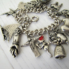 Charger l'image dans la galerie, Vintage Afro Brazilian Penca de Balangandan Silver Charm Bracelet - MercyMadge