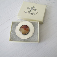 Charger l'image dans la galerie, Art Nouveau Sterling Silver Agate Brooch - MercyMadge