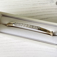 Charger l'image dans la galerie, Vintage 9ct Gold and Cubic Zirconia Bangle