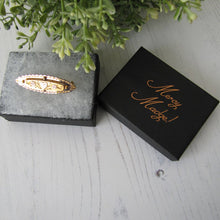 Charger l'image dans la galerie, Antique Victorian 9ct Gold Sweetheart Brooch, Engraved Heart & Forget-me-Nots