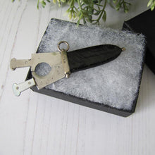 Charger l'image dans la galerie, Antique Silver Novelty Cheroot Cutter Fob Pendant