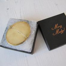 Charger l'image dans la galerie, Antique Hand Painted Porcelain Large Brooch