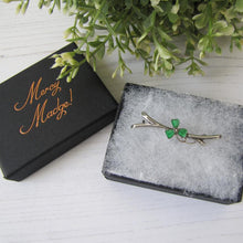 Charger l'image dans la galerie, Antique Silver & Green Enamel Shamrock Pin