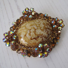 Carica l'immagine nel visualizzatore di Gallery, Huge Vintage 1960s Juliana D&E Italian Art Glass & Crystal Brooch - MercyMadge