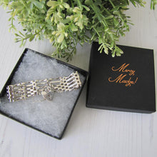 Charger l'image dans la galerie, Vintage Silver Gate Bracelet With Heart Padlock, London 1979