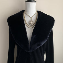 Cargar imagen en el visor de la galería, Victorian Gold Gilt 60" Long Guard Chain