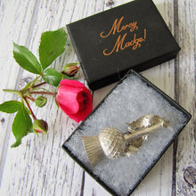 Charger l'image dans la galerie, Antique Victorian Scottish Silver Thistle Boutonniere Brooch, Lewis & Alexander 1885 - MercyMadge