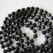 Charger l'image dans la galerie, Antique Victorian 60 Inch Guard Chain Jet Necklace