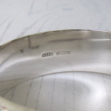 Charger l'image dans la galerie, Victorian Style Engraved Silver Vintage Bracelet