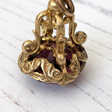 Charger l'image dans la galerie, English 9ct Gold & Amethyst Fob