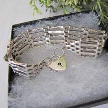 Charger l'image dans la galerie, Vintage Silver Gate Bracelet With Heart Padlock, London 1979