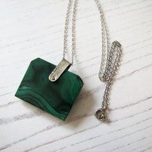 Charger l'image dans la galerie, Victorian Carved Malachite & Silver Book Pendant Fob