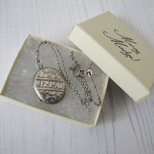Charger l'image dans la galerie, Victorian Sterling Silver Mizpah Locket On Chain - MercyMadge