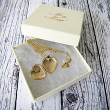 Charger l'image dans la galerie, Vintage 9ct Gold & Diamond Heart Locket - MercyMadge