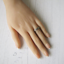 Cargar imagen en el visor de la galería, Vintage 9ct Gold, Sapphire & CZ Diamond Eternity Ring
