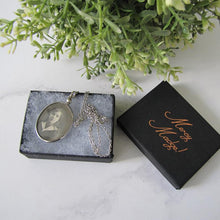 Charger l'image dans la galerie, Edwardian Sterling Silver Antique Photo Locket
