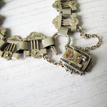 Cargar imagen en el visor de la galería, Victorian Silver & Gold Book Chain Bracelet With Padlock