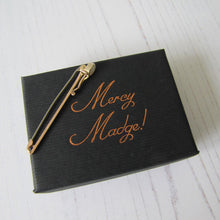 Charger l'image dans la galerie, Antique 9ct Rose Gold & Opal Stock Pin - MercyMadge